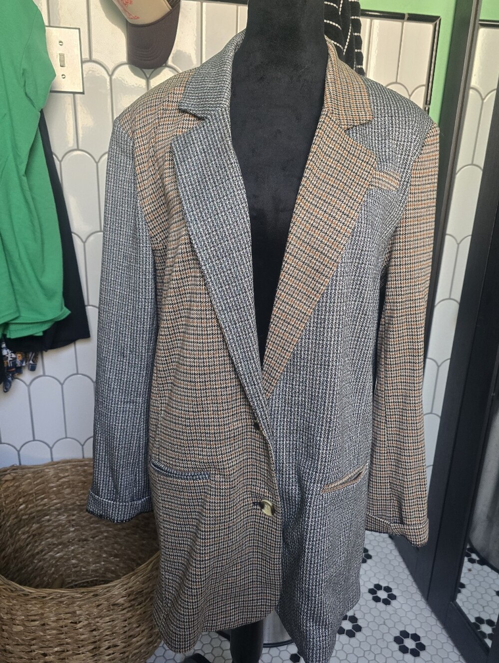 Women's Two-Tone Brown & Black Plaid Oversized Blazer